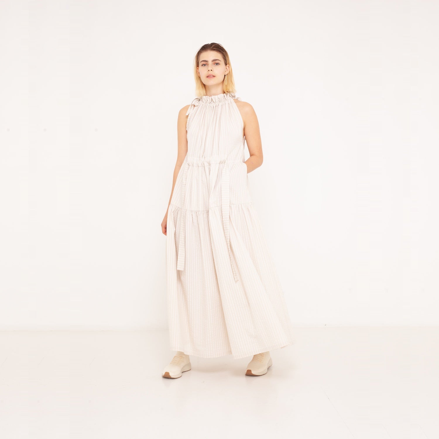 10 versatile, long dress with kangoroo-pocket 2023-01-03-WasteLessFashion by Natascha von Hirschhausen WasteLessFuture.jpg
