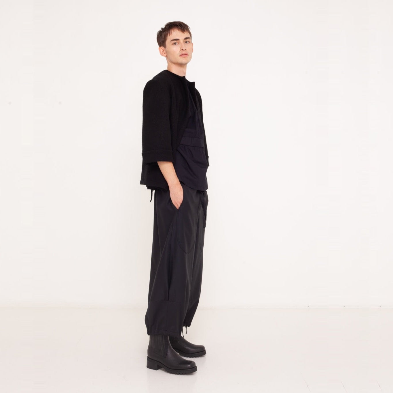 11 oversized culotte made of organic wool 2023-01-03-WasteLessFashion by Natascha von Hirschhausen WasteLessFuture.jpg