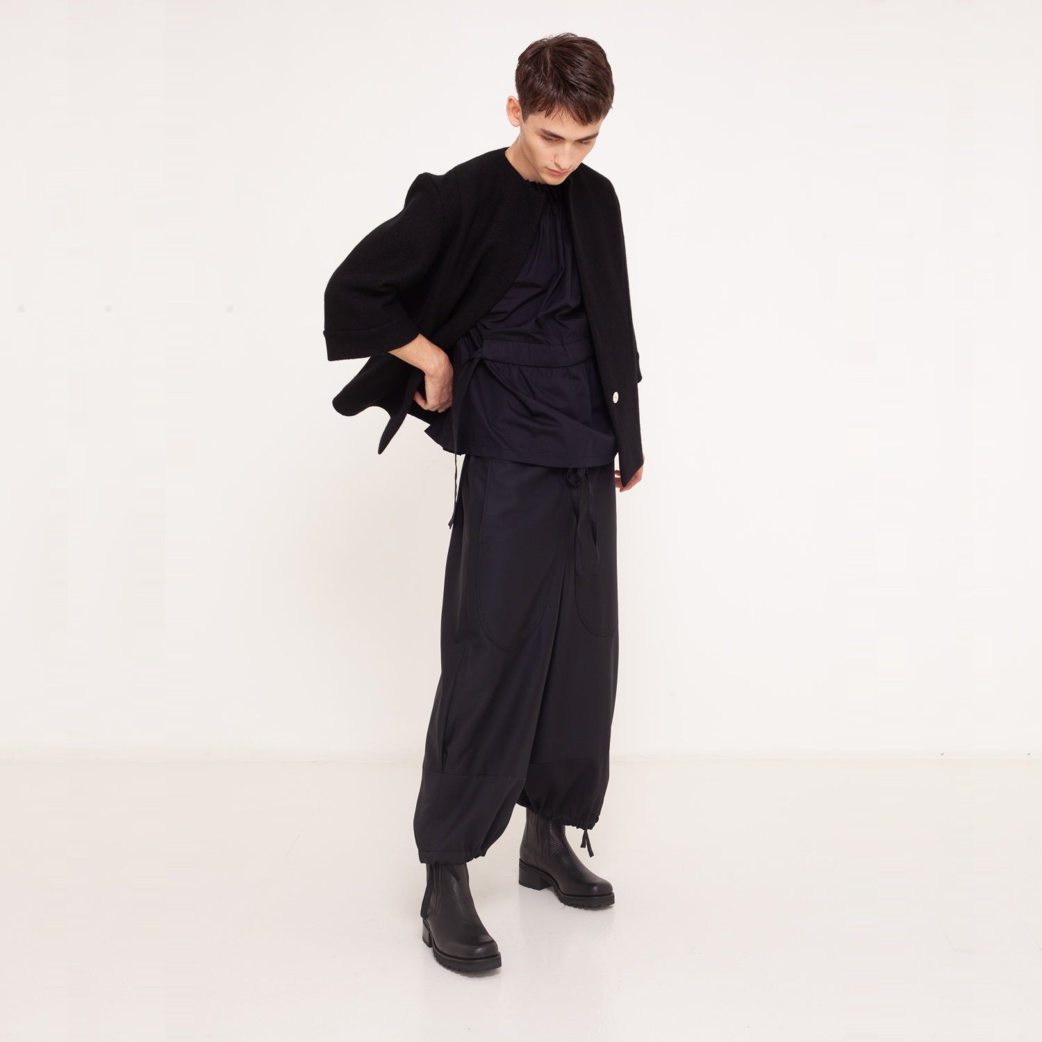 15 oversized culotte made of organic wool 2023-01-03-WasteLessFashion by Natascha von Hirschhausen WasteLessFuture.jpg