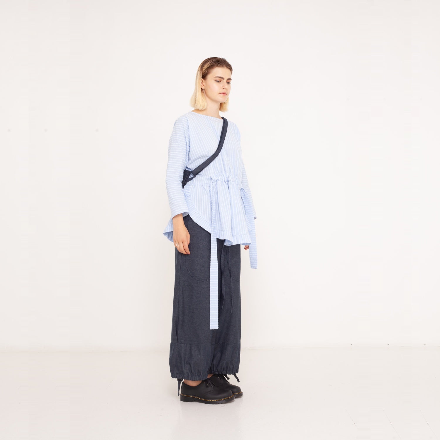 16 oversized culottes made of organic denim 2023-01-03-WasteLessFashion by Natascha von Hirschhausen WasteLessFuture.jpg