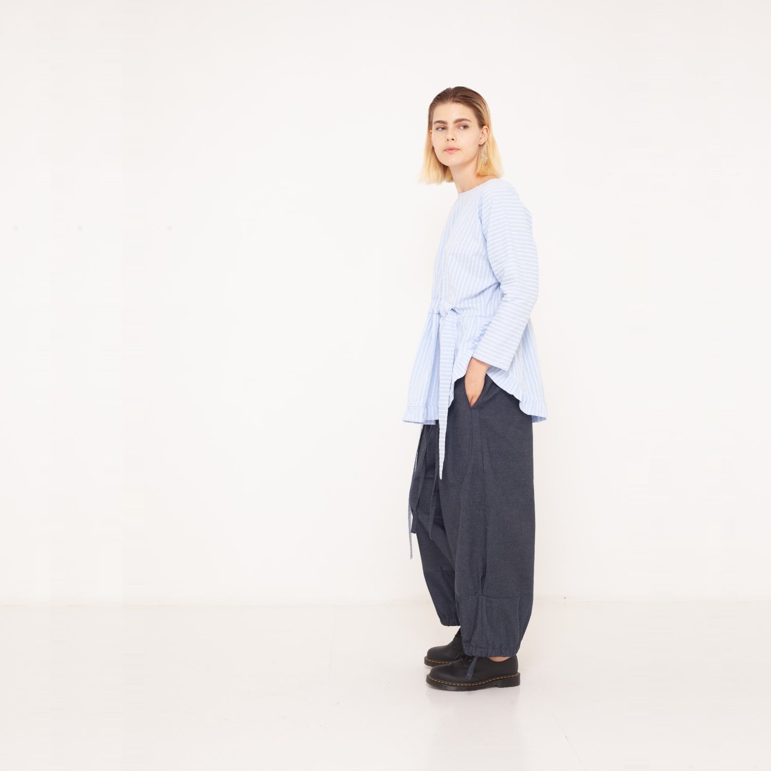 1 oversized culottes made of organic denim 2023-01-03-WasteLessFashion by Natascha von Hirschhausen WasteLessFuture.jpg