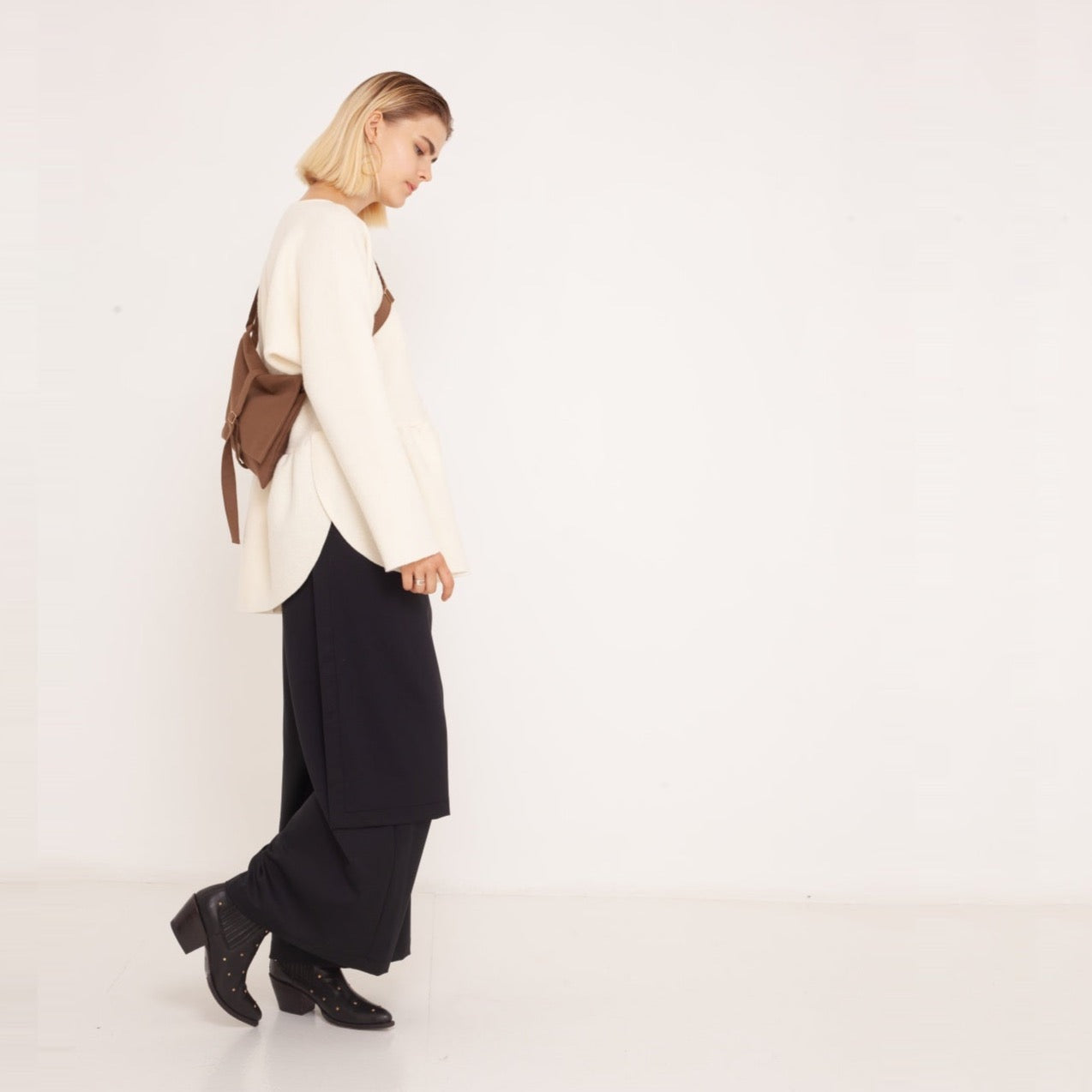2 elegant sweater made of organic, boiled wool 2023-01-03-WasteLessFashion by Natascha von Hirschhausen WasteLessFuture.jpg