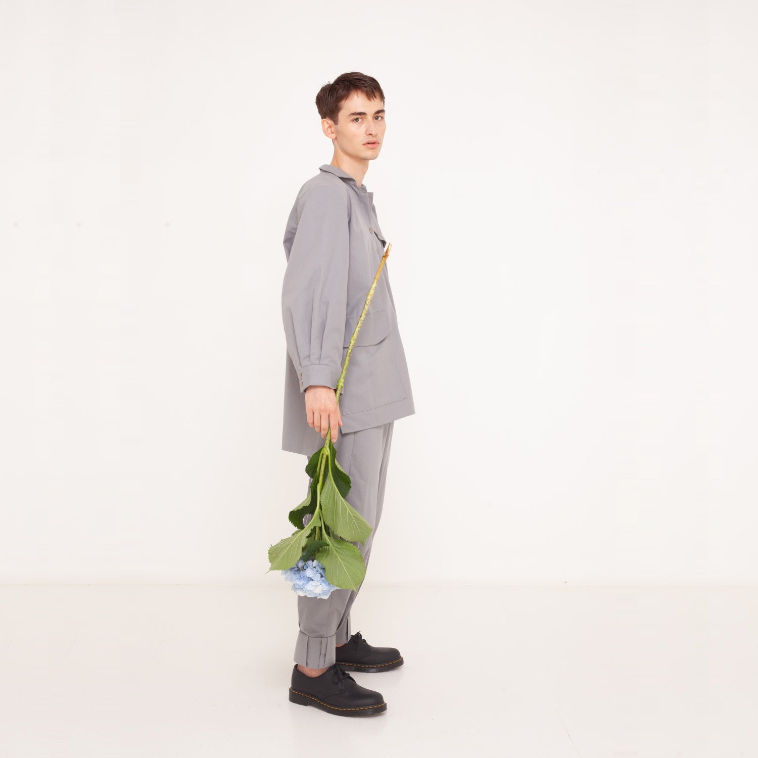 2 oversized shirt made of organic twill 2023-01-03-WasteLessFashion by Natascha von Hirschhausen WasteLessFuture.jpg