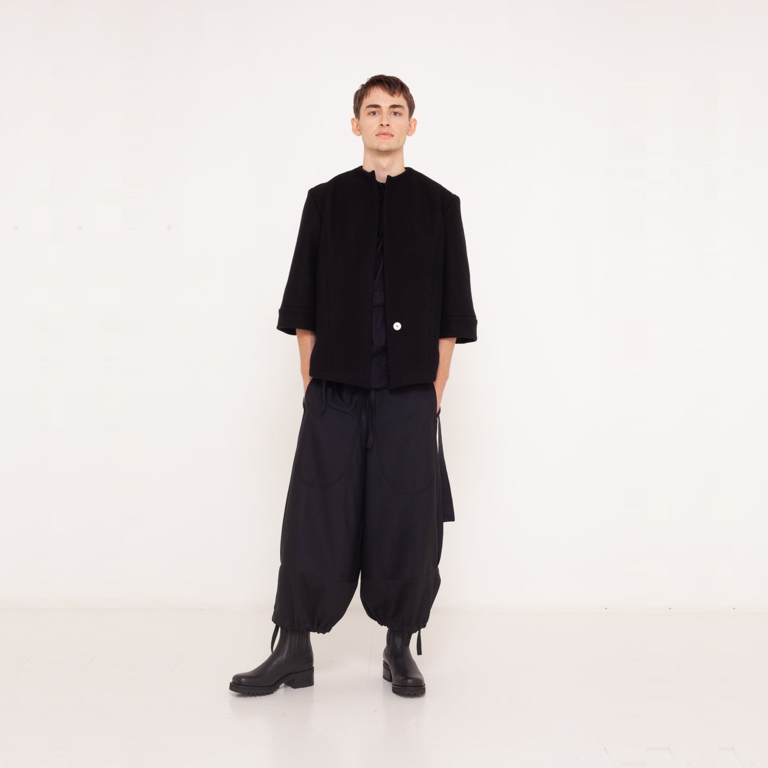 4 oversized culotte made of organic wool 2023-01-03-WasteLessFashion by Natascha von Hirschhausen WasteLessFuture.jpg
