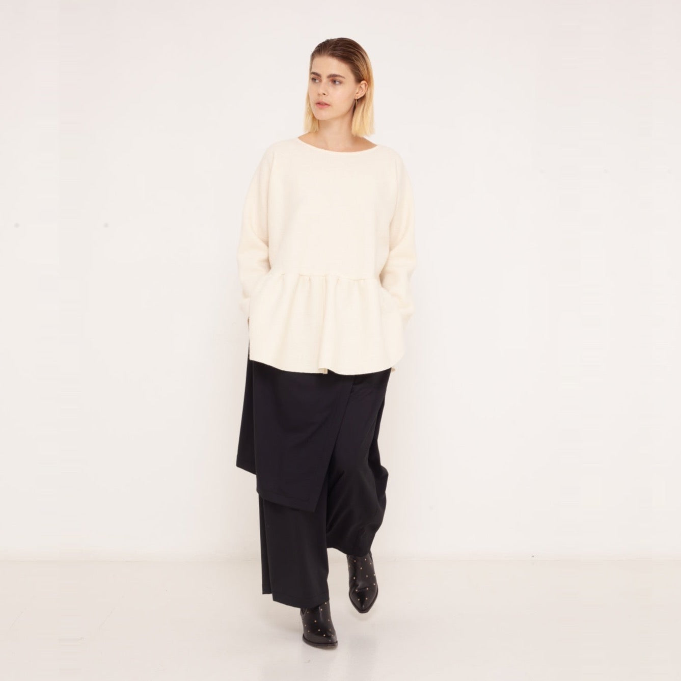 7 elegant sweater made of organic, boiled wool 2023-01-03-WasteLessFashion by Natascha von Hirschhausen WasteLessFuture.jpg