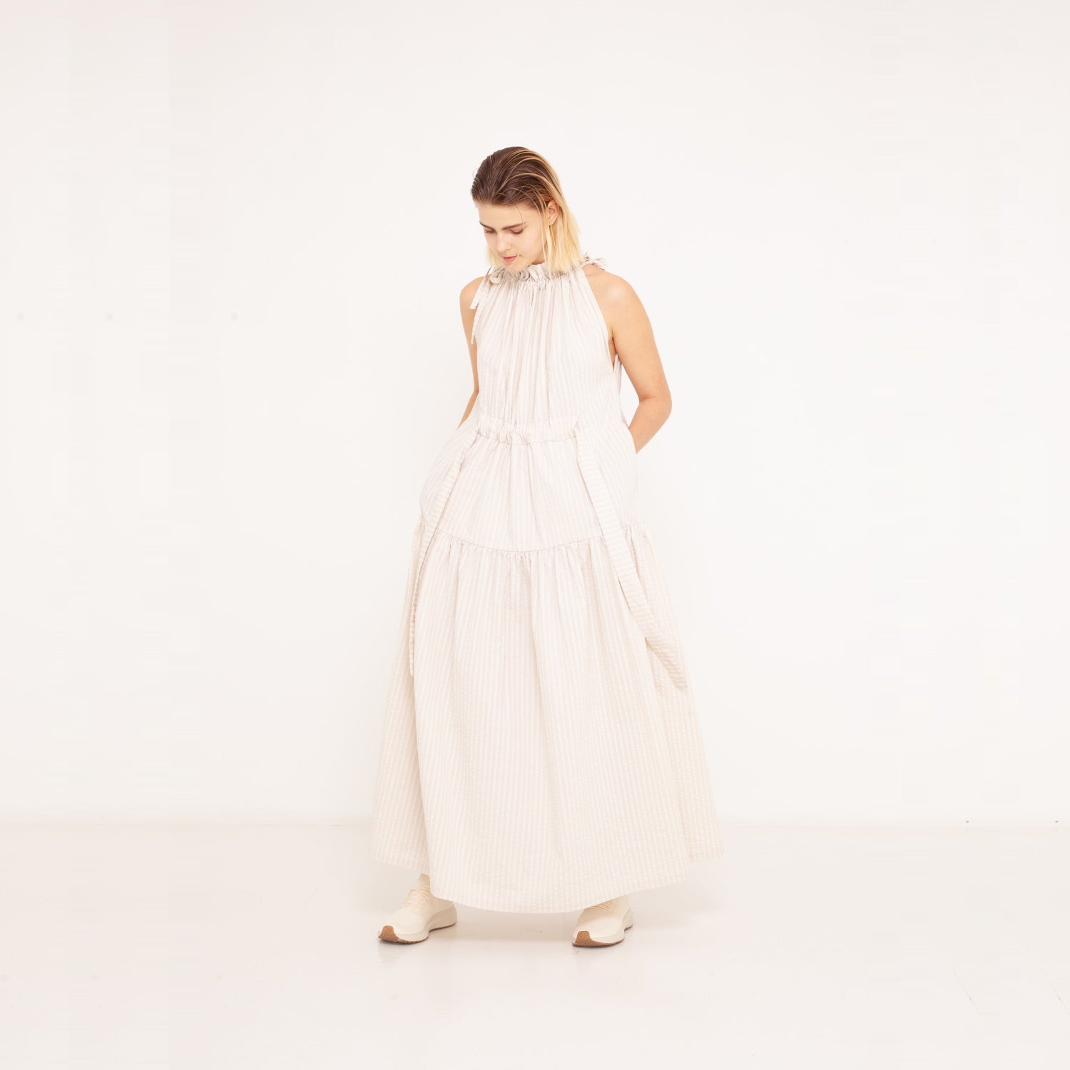7 versatile, long dress with kangoroo-pocket 2023-01-03-WasteLessFashion by Natascha von Hirschhausen WasteLessFuture.jpg