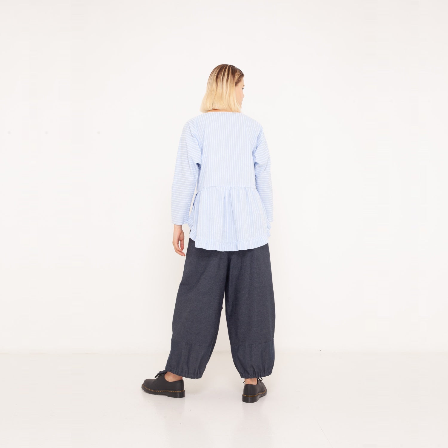 9 oversized culottes made of organic denim 2023-01-03-WasteLessFashion by Natascha von Hirschhausen WasteLessFuture.jpg