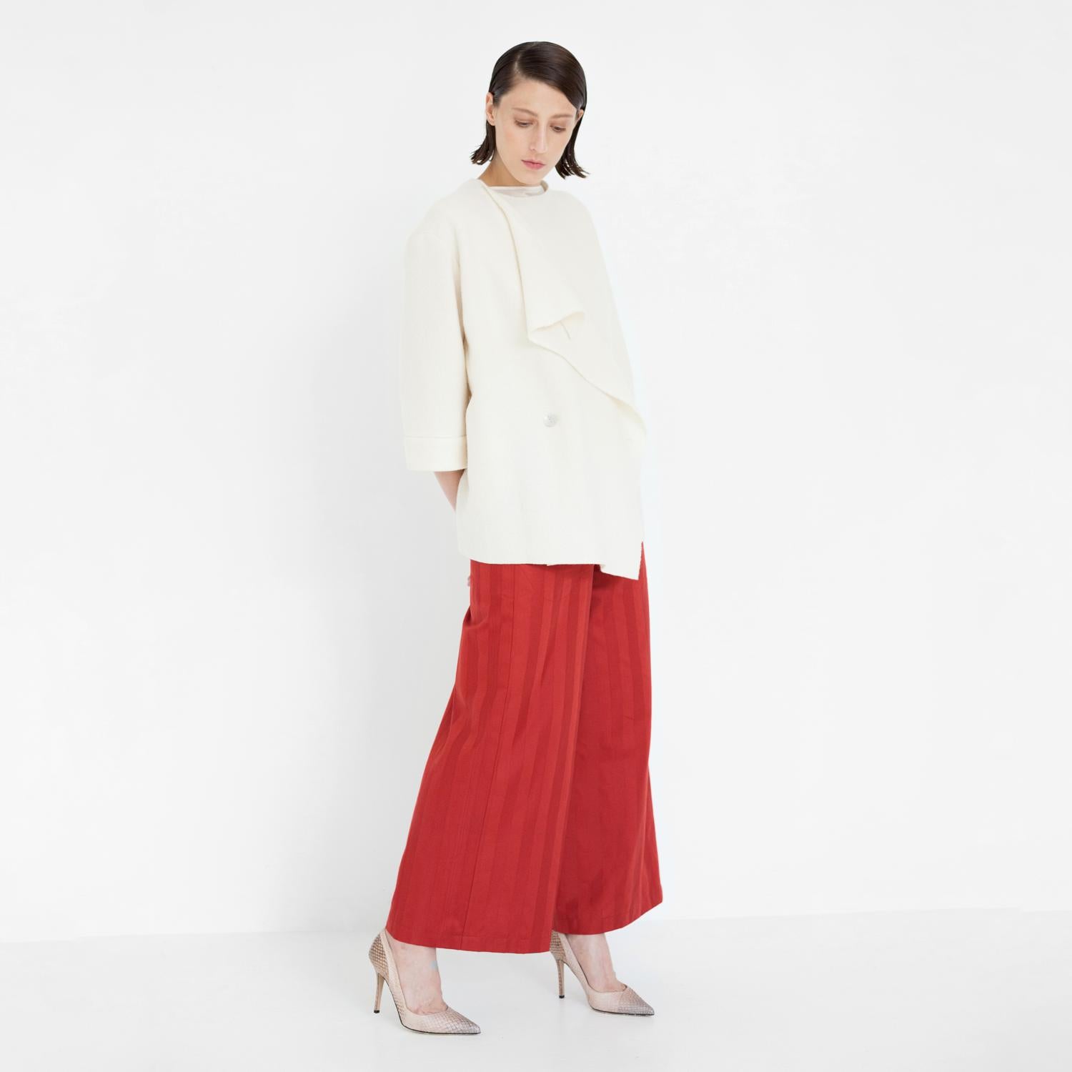 oversized woollen jacket by Natascha von Hirschhausen fashion design made in Berlin