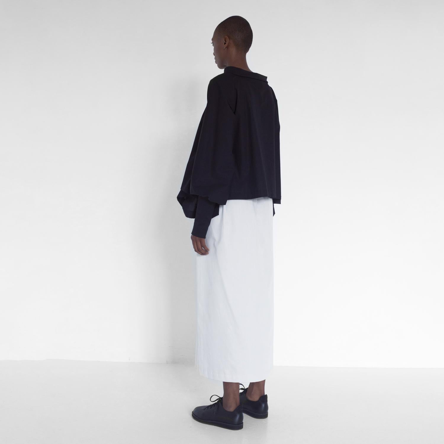 versatile blouse with ruffled sleeves by Natascha von Hirschhausen fashion design made in Berlin