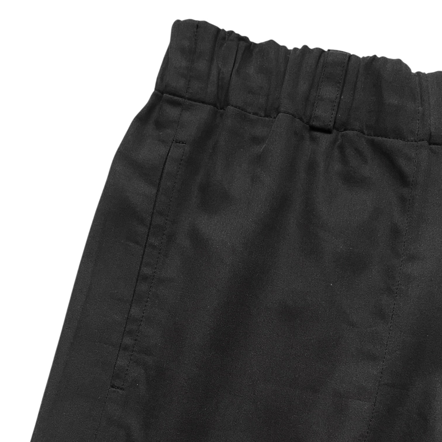 straight pants made of light satin