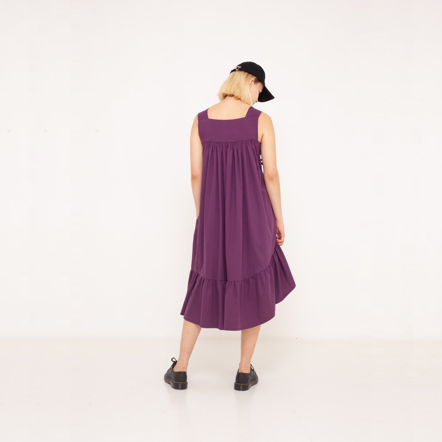 16 unique asymmetric dress with flairs 2023-01-03-WasteLessFashion by Natascha von Hirschhausen WasteLessFuture.jpg