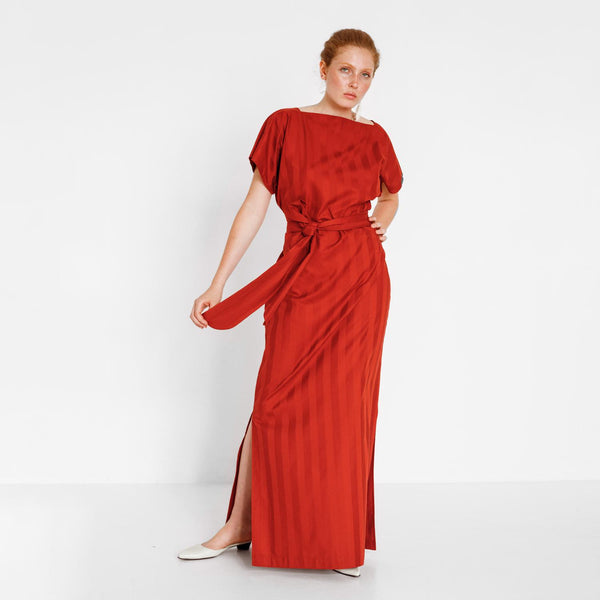 striped evening gown with stripes by Natascha von Hirschhausen fashion design made in Berlin