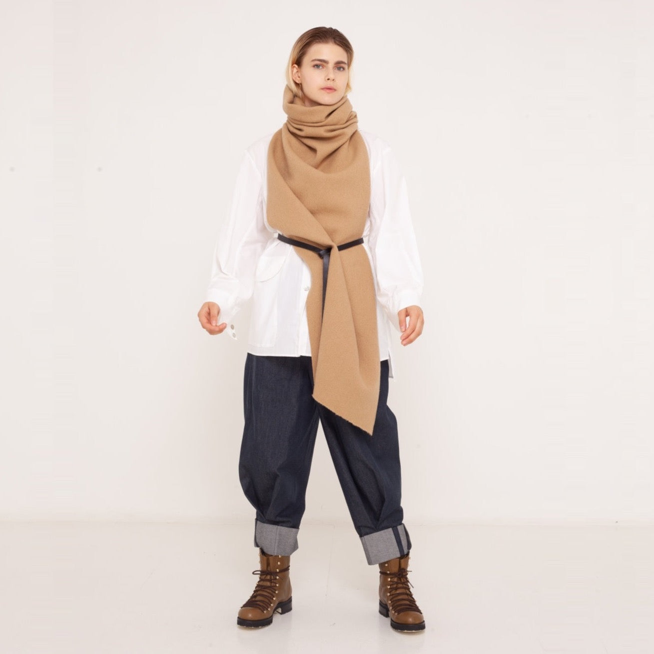 9 draped scarf made of organic boiled-wool 2023-01-03-WasteLessFashion by Natascha von Hirschhausen WasteLessFuture.jpg