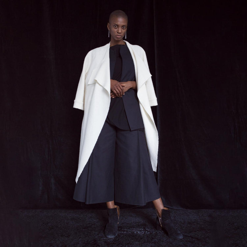 elegant oversized coat made of organic wool by Natascha von Hirschhausen fashion design made in Berlin