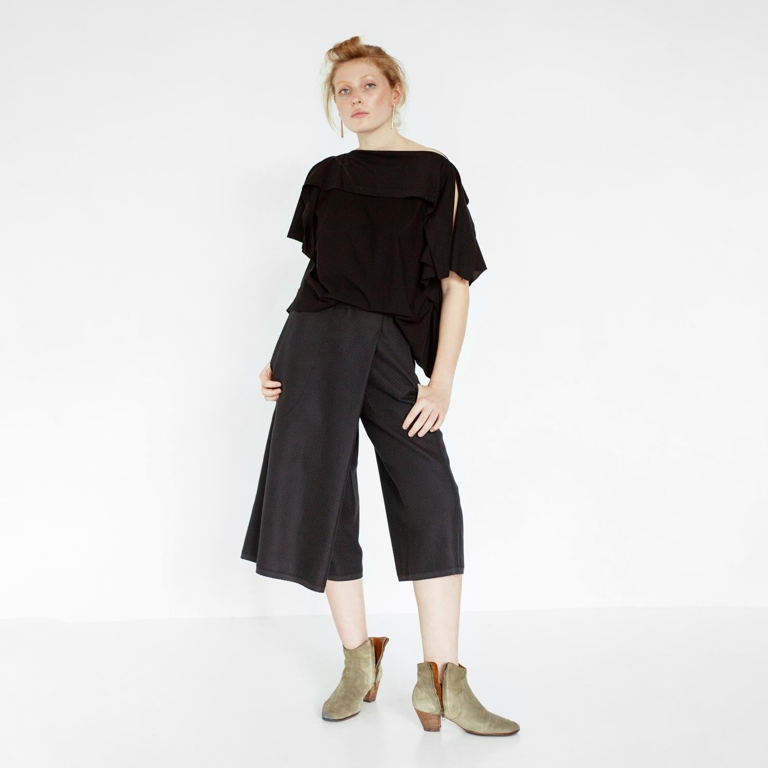 flowing jersey top in black by Natascha von Hirschhausen fashion design made in Berlin