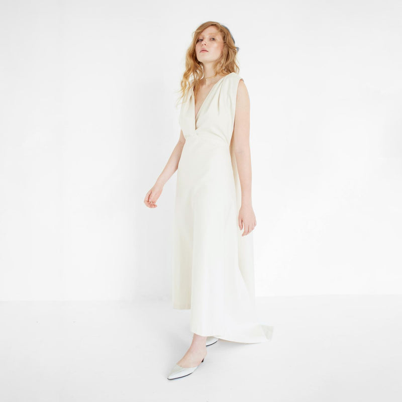 modern bridal dress with train by Natascha von Hirschhausen fashion design made in Berlin